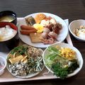 大浴場付が○、豆腐懐石店での食事が◎です。