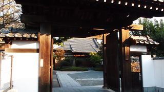 加藤司書の塔(墓)がある・・よく知りませんが行ってみました。