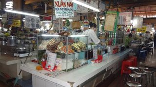 なんでも売ってます