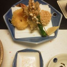 揚げ物。この辺でお腹が限界でした…