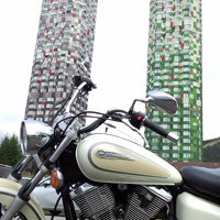 バイクと一緒に