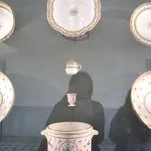 マリー・アントワネットの食器　ショコラを飲んだのかな？