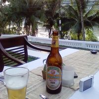 ホテルのレストラン。テラス席