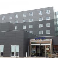 モノトーンな外観