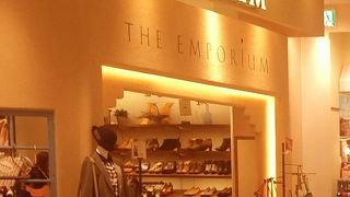 株式会社ワールド  が展開する ショップ