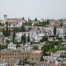 塔から見たグラナダの街並み
