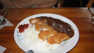 ここがウワサのカツカレーの店