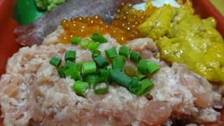 丼丸 (駒込店)