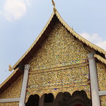 煌びやかな装飾