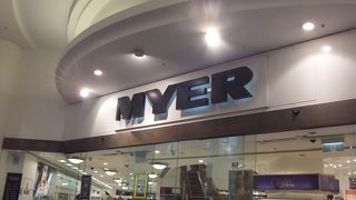 シュッピング＆フードコート！