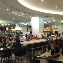 地下１階フードコート