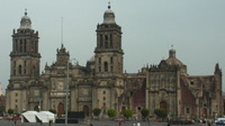 ソカロに建つ歴史ある大聖堂