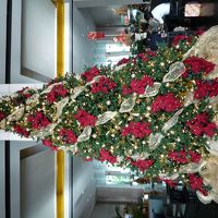 ホテル内のクリスマスツリー