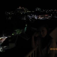 夜景。下で遅くまで何やらイベントをやっていました