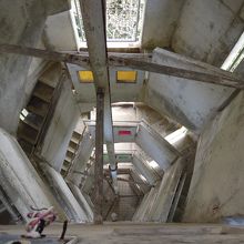 塔内を見下ろしてみました