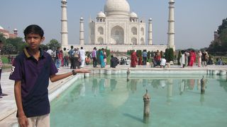 タージマハルに人が集結