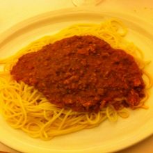 ミートソース。７、２ユーロ