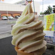 はこだて湯の川の名物　コーヒールームきくちのモカソフト　