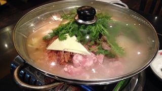 キレイな店内、席もゆったり、安くて美味しい。