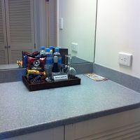 この下に冷蔵庫とケトル