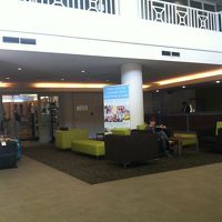 ホテルロビー。地味な方向で撮ってしまった。