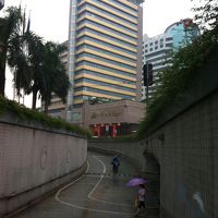 地下鉄広佛線祖廟駅から西へ徒歩５分程