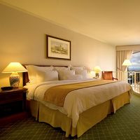 腰高のベッドが海外っぽいですね。