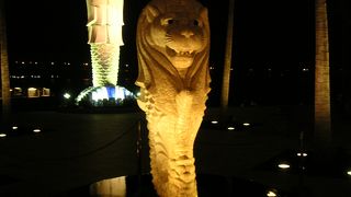 シンガポールに旅行の際は必ず訪れたい。