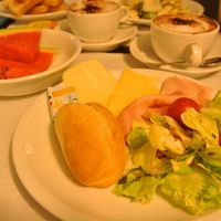 朝食ビュッフェ