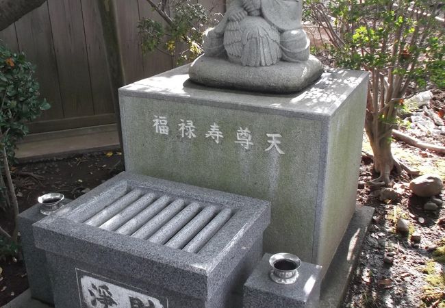 七福神巡りの福禄寿さん。ペットにも優しいお寺です