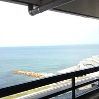 部屋から見える海