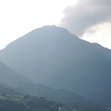 別府市街から見た鶴見岳