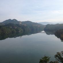 食事会場から見た恵那峡の風景です。