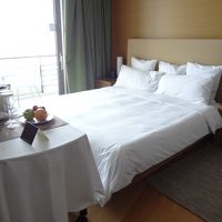 ハネムーンなので、シャンパン、フルーツ、チョコのサービス