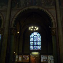 決して派手ではないが厳かな雰囲気