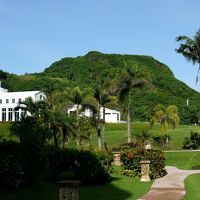 庭に隣接している　「アクアステラチャペル」