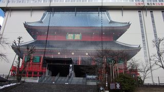 改修中の大伽藍