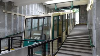 エレベーターで昇れます