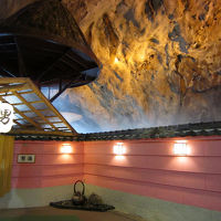 洞窟風呂。