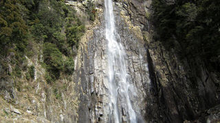 日本最大落差の滝。