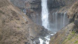 有料観瀑台より