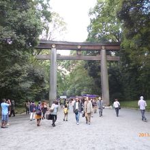 表参道の途中の大手門