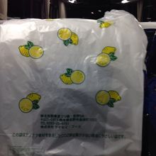 袋もレモン柄