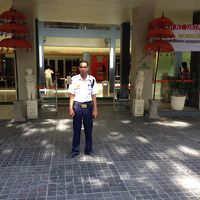 8.セキュリティ・ガードが24時間入口にいます。