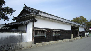 赤穂城内では貴重な建造物。