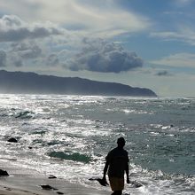 荒々しい海です。