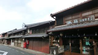 街中に残っているうだつの上がる町並み