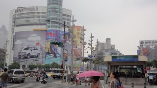 若者の駅ですね。