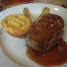 ビーフステーキ