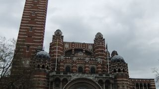 カトリックの大聖堂≪ウェストミンスター大聖堂≫